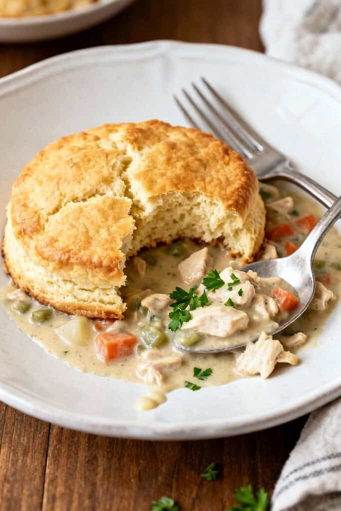 Chicken Pot Pie With Biscuits – Quick Weeknight Dinner Recipe 2 Easy chicken pot pie with biscuits served