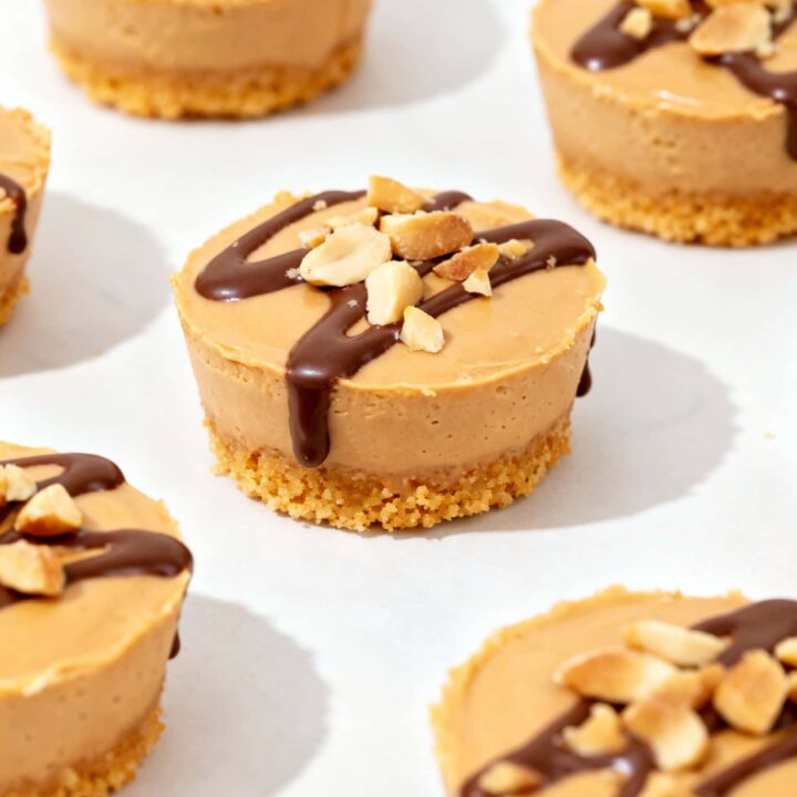 Keto Peanut Butter Cheesecake Bites: Low-Carb Dessert Recipe 3 Keto peanut butter cheesecake bites